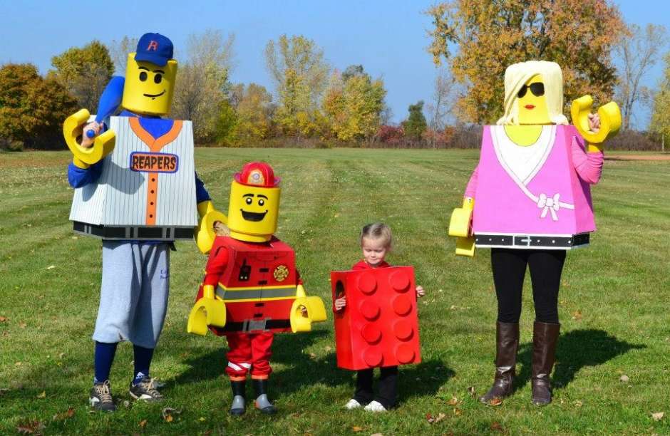 Lego 2025 family costume