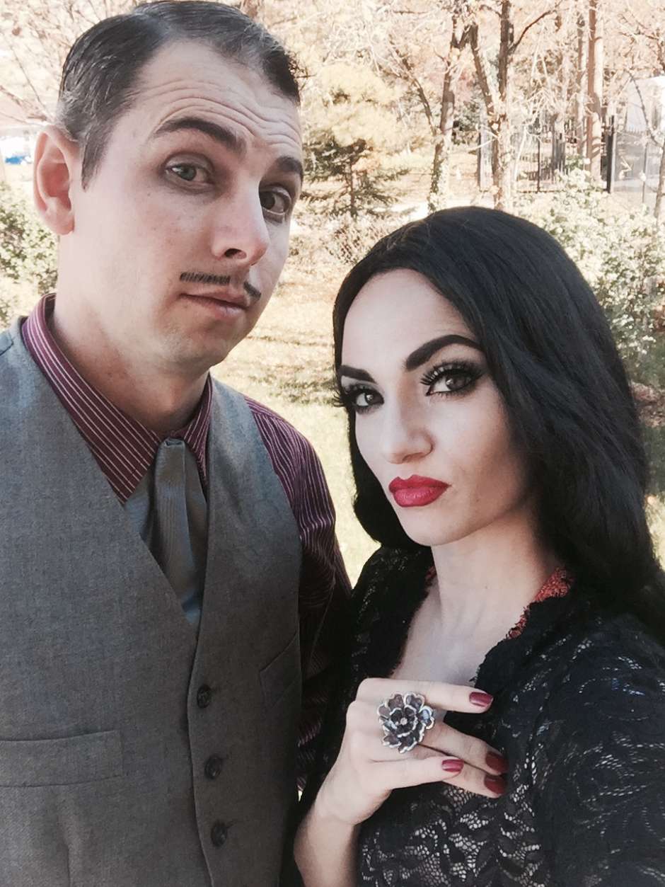 Addams Family Morticia And Gomez