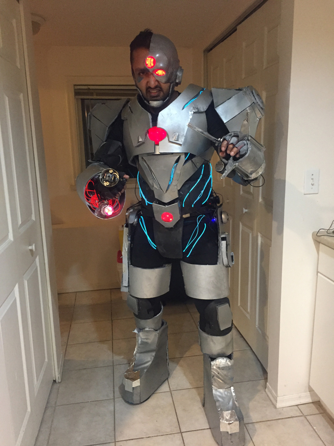 Justice League Cyborg - Costume Yeti