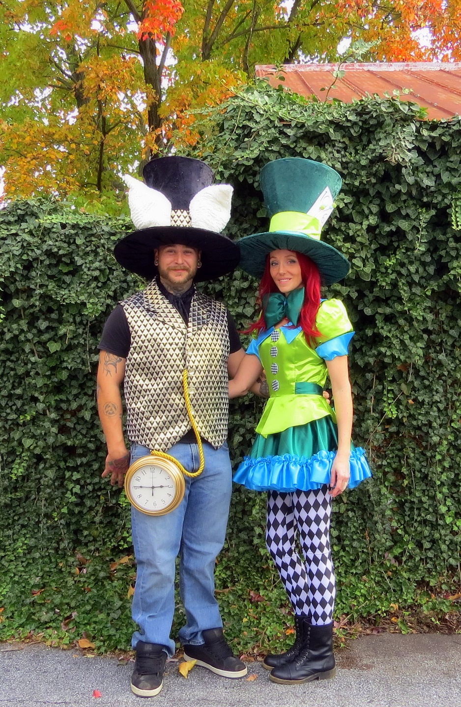 Alice in clearance wonderland couples costume